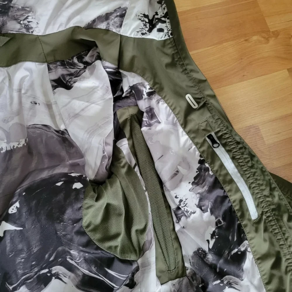 Lululemon Fo Drizzle Jacket 4 Olive Fatigue Green Rain Coat Hooded